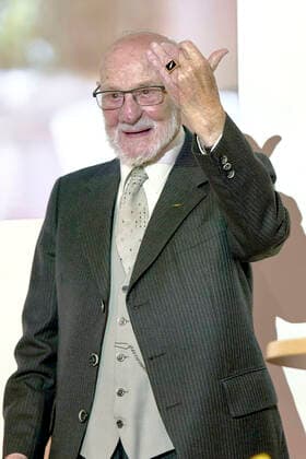 Rolf Zick at the Leibniz Ring Hanover 2020 to Rolf Zick at the Leineschloss Since 1997, the Press Club Hanover has been awarding the Leibniz Ring Hanover annually to personalities or institutions who have attracted attention through outstanding achievements or have made a special mark through their lifes work Hanover, 20 10 2020 Foto:xU.xStammx xFuturexImage