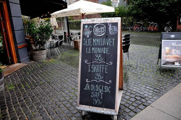Copenhagen, Denmark,21 .October2020,Denmark required service persons wear face mask to server cafe and restaurant guests for health and safety due to coronavirus pandemix covid-19. in Denmark. (Photo..Francis Joseph Dean Deanpictures)