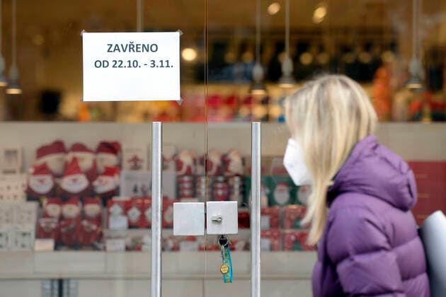 News Bilder des Tages Retail stores are closed in Czechia over the COVID, except for essential goods stores, like amid the first COVID wave in the spring, and the sale of services in facilities are banned in Czech Republic, October 22, 2020. (CTKxPhoto KaterinaxSulova) CTKPhotoP202010220367601 _SUK7716