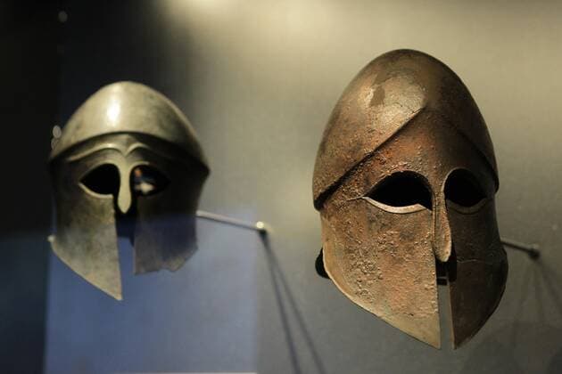 October 22, 2020, Athens, Greece: Helmets of Greek Hoplites. The National Archaeological Museum presents the new temporary exhibition titled Glorious Victories. Between Myth and History , which is part of the celebration program for the 2,500th anniversary of the Battle of Thermopylae and the Naval Battle of Salamis. Athens Greece - ZUMAv62_ 20201022_zaf_v62_009 Copyright: xAristidisxVafeiadakisx