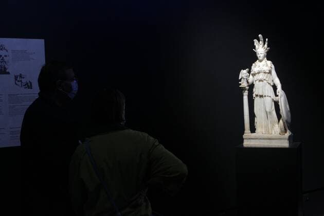 October 22, 2020, Athens, Greece: The National Archaeological Museum presents the new temporary exhibition titled Glorious Victories. Between Myth and History , which is part of the celebration program for the 2,500th anniversary of the Battle of Thermopylae and the Naval Battle of Salamis. Athens Greece - ZUMAv62_ 20201022_zaf_v62_017 Copyright: xAristidisxVafeiadakisx