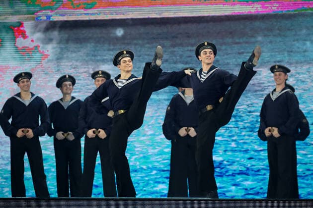 MOSCOW, RUSSIA - OCTOBER 23, 2020: Artists perform during the Athletes Salute the Great Victory concert held at the Megasport Sport Palace to mark this year s 75th anniversary of the victory in World War II. Vyacheslav Prokofyev TASS  TS0EBDE4