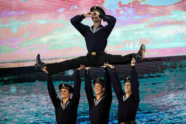 MOSCOW, RUSSIA - OCTOBER 23, 2020: Artists perform during the Athletes Salute the Great Victory concert held at the Megasport Sport Palace to mark this year s 75th anniversary of the victory in World War II. Vyacheslav Prokofyev TASS  TS0EBDE5