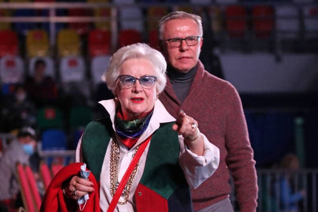 MOSCOW, RUSSIA - OCTOBER 23, 2020: Vyacheslav Fetisov (R), First Deputy Chairman of the State Duma Committee on Physical Culture, Sport, Tourism and Youth Affairs, visits the Athletes Salute the Great Victory concert held at the Megasport Sport Palace to mark this year s 75th anniversary of the victory in World War II. Vyacheslav Prokofyev TASS  TS0EBDF4