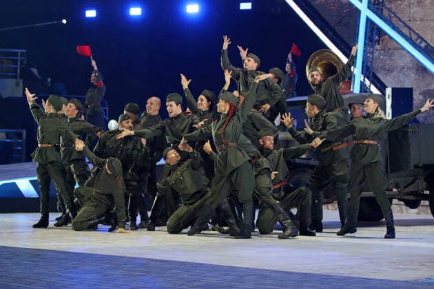 MOSCOW, RUSSIA - OCTOBER 23, 2020: Artists perform during the Athletes Salute the Great Victory concert held at the Megasport Sport Palace to mark this year s 75th anniversary of the victory in World War II. Vyacheslav Prokofyev TASS  TS0EBE04