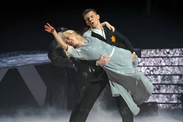 MOSCOW, RUSSIA - OCTOBER 23, 2020: Artists perform during the Athletes Salute the Great Victory concert held at the Megasport Sport Palace to mark this year s 75th anniversary of the victory in World War II. Vyacheslav Prokofyev TASS  TS0EBE2A