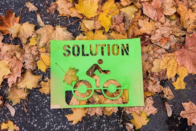 Kiel, 24 October 2020 Recently Kiel was voted the most bicycle-friendly city in 10 northern German cities To highlight further needs for cyclists and cycle paths, some organisations in Kiel today set up a pop up bike lane for a short time in Brunswiker Straße.