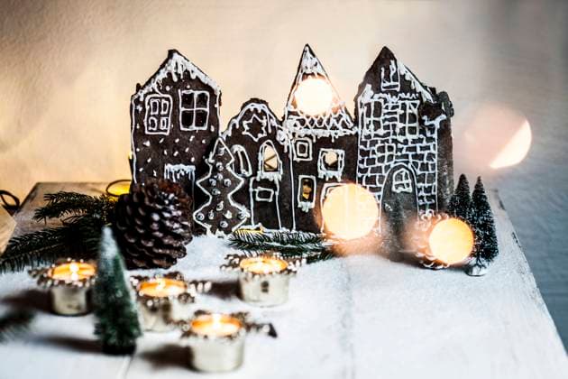 Christmas gingerbread houses SBDF04359