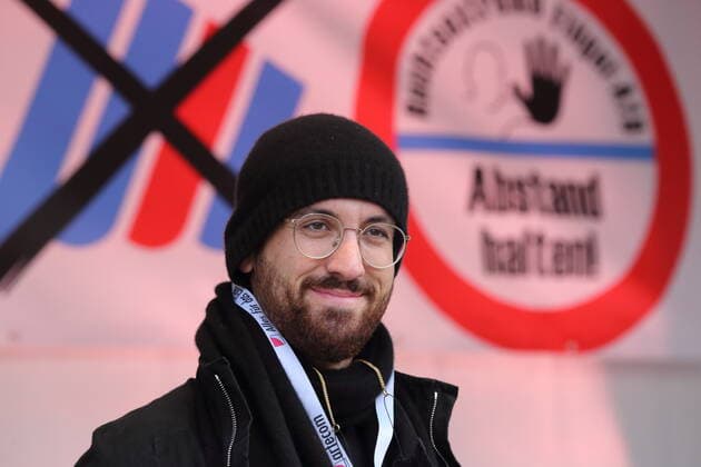 Igor Levit plays at a protest concert against the election of the new AfD faction leader on the Alter Markt at the Brandenburg Parliament in Potsdam, 27 October 2020 Protest concert grand piano instead of grand piano in Potsdam