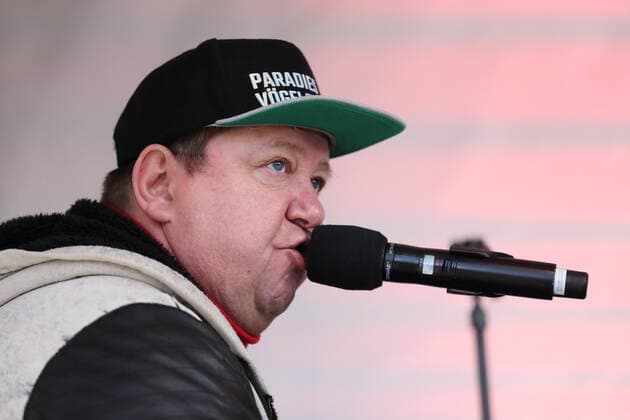 Sebastian Krumbiegel plays at a protest concert against the election of the new AfD faction leader on the Alter Markt at the Brandenburg Parliament in Potsdam, 27 October 2020 Protest concert grand piano instead of grand piano in Potsdam