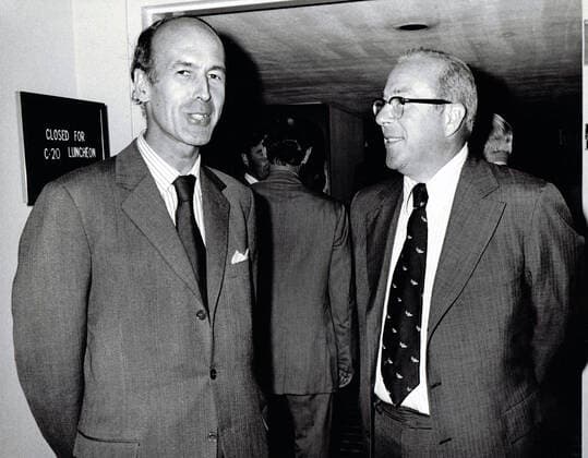July 30, 1973, Washington, District of Columbia, USA: United States Secretary of the Treasury George P. Shultz, right, and Minister of the Economy and Finance Valery Giscard d Estaing of France, left, are pictured at the International Monetary Fund™s (IMF) third meeting since September 1972. The group of twenty are discussing international monetary reforms Washington USA - ZUMAs152 19730730_zaa_s152_002 Copyright: xBenjaminxE.x Gene xFortex-xCnpx