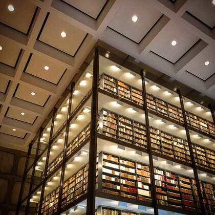 Architektur von Gordon Bunshaft Beinecke Rare Book & Manuscript Library, Interior View, Yale University, New Haven, Connecticut, USA  Copyright: xPlexix ghi-plexi00235