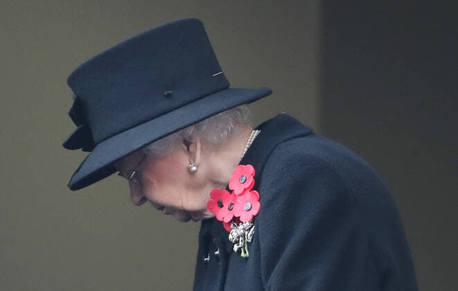 . 08 11 2020. London, United Kingdom. Queen Elizabeth II at the Remembrance Sunday service at The Cenotaph in London.  xi-Imagesx IIM-21776-0051