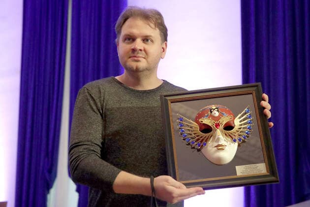 MOSCOW, RUSSIA - NOVEMBER 10, 2020: Actor Anton Rositsky holds his Best Opera Actor award after a live broadcast of the 2020 Golden Mask award ceremony at the Stanislavski and Nemirovich-Danchenko Moscow Academic Music Theatre. Vyacheslav Prokofyev TASS  TS0EDB6D