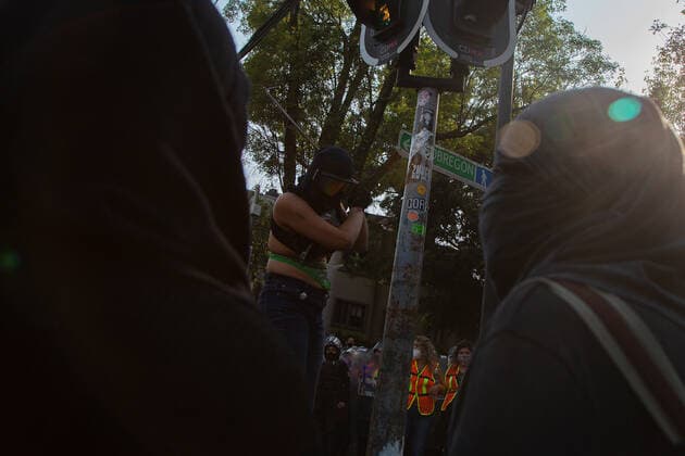 Mexico: Violence protest after murder of Alexis Women take part during a protest at House of Representation of the Government of Quintana Roo in Mexico City, after murder of Bianca Alejandrina Alexis in Cancun and demanding Justice for their femicide. **World Rights ** Mexico City Mexico Copyright: NadiaxMurillo