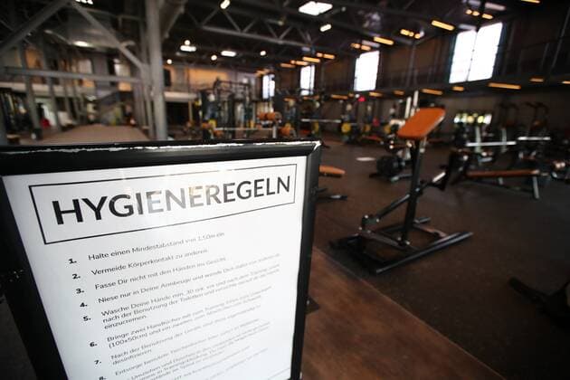 Diez fitness studios in the Corona time An information board with hygiene rules in an empty fitness studio Fitness studios in the Corona time Copyright: xEibner-Pressefotox EP_RWS