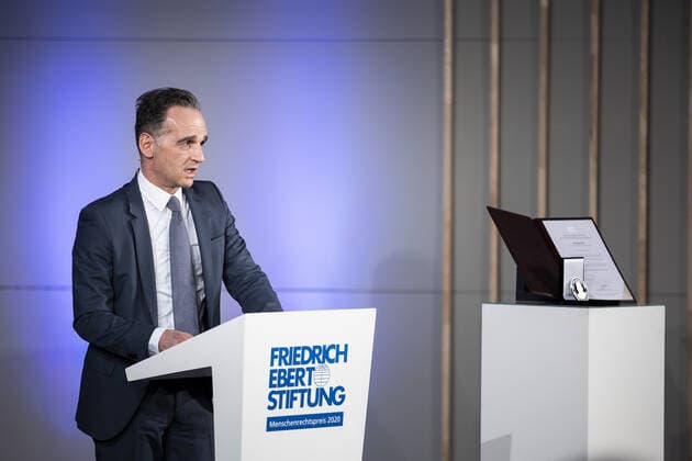 Heiko Maas, Federal Minister of Foreign Affairs, does not hold the eulogy for Zoran Zaev , Prime Minister of Northern Macedonia, at the award ceremony of the Human Rights Award 2020 of the Friedrich Ebert Foundation in Berlin, 16 11 2020 Berlin Germany Copyright: xFlorianxGaertner photothek.netx