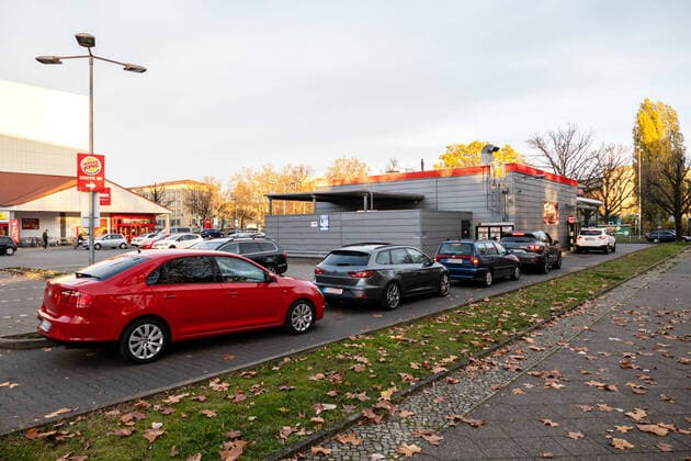15 11 2020,Berlin,Germany,GER,Burger King fast food restaurant Drive In Tempelhofer Damm
