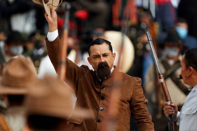 Members of Mexican Army take part in a representation as part of the 110th anniversary of Mexican revolution, in Mexico City, Mexico, 20 November 2020. 110th anniversary of Mexican revolution !ACHTUNG: NUR REDAKTIONELLE NUTZUNG!  Copyright: xJoséxMéndezx MEX997 20201120-637414982951768284
