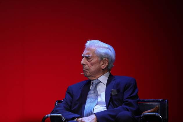 Peruvian writer Mario Vargas Llosa attends the 2020 EÑE Festival Award at Circulo de Bellas Artes in Madrid, Spain, 20 November 2020. Vargas Llosa will receive the 2020 EÑE Festival Award as a tribute of his writer career. Peruvian writer Vargas Llosa receives the 2020 EÑE Festival Award !ACHTUNG: NUR REDAKTIONELLE NUTZUNG!  Copyright: xJuanJoxMartínx GRAF2440 20201120-637414984286683769