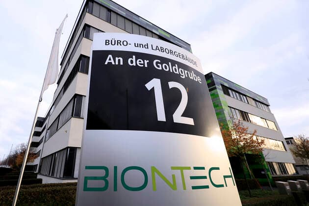 BIONTECH ZENTRALE in Mainz COVID 19 BIONTECH PFIZER SARS CoV 2 VACCINE Vaccine Vaccine 20 11 2020 in Mainz
