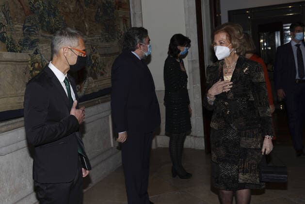 25-11-2020 Former Queen Sofia attends the 29th Queen Sofía prize for Ibero-American poetry at Royal palace in Madrid, Spain.  Copyright: xPPEx