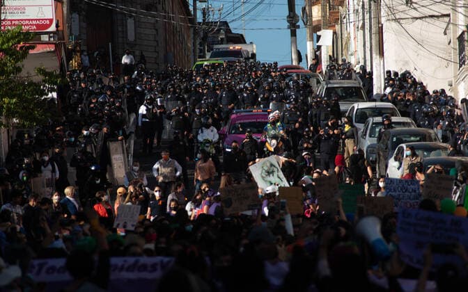 November 25, 2020: Feminist women s groups demonstrate in the city of Xalapa against violence against women. The march was held to commemorate the international day against violence against women. Consequently, a large police operation was deployed to intimidate and repress the protesters. - ZUMAqp1_ 20201125_zip_qp1_016 Copyright: xHectorxAdolfoxQuintanarxPerezx