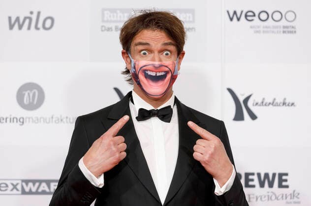 Bilder des Jahres 2020, Entertainment 11 November Entertainment Themen der Woche KW48 Entertainment Bilder des Tages Matze Knop bei der 16. Kinderlachen-Gala 2020 im Goldsaal der Westfalenhallen. Dortmund, 28.11.2020 *** Matze Knop at the 16 Childrens Laughter Gala 2020 in the Gold Hall of the Westfalenhallen Dortmund, 28 11 2020 Foto:xC.xHardtx xFuturexImage