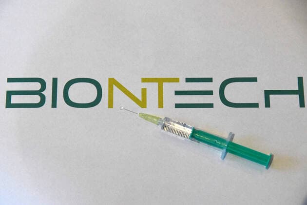 Corona, Covid-19, Impfstoff, Impfstoffe, Impfstoffen,Impfen, Impfung, Vaccine, Pharmaindustrie,Biontech, Biotechnologieunternehmen, Symbolfoto,