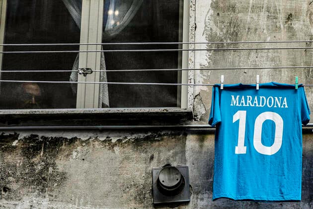Bilder des Jahres 2020, News 11 November November 30, 2020, Napoli, CAMPANIA, ITALIA: 01 12 2020 Naples, the Neapolitans continue to remember Maradona in many parts of the city Napoli ITALIA - ZUMAs236 20201130_zap_s236_119 Copyright: xFabioxSassox