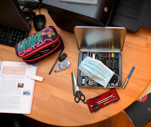01 12 2020, Children and family, Masks at school, A schoolchild from Bavaria is teaching from home because of the corona pandemic A corona mask at her desk 01 12 2020, Mouth and nose masks at school 01 12 2020, Mouth and nose masks at school