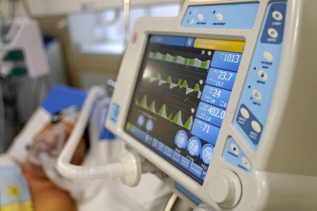 KALININGRAD, RUSSIA - DECEMBER 5, 2020: A lung ventilator at the Kaliningrad city clinical hospital of emergency medical care. Vitaly Nevar TASS  TS0F0838