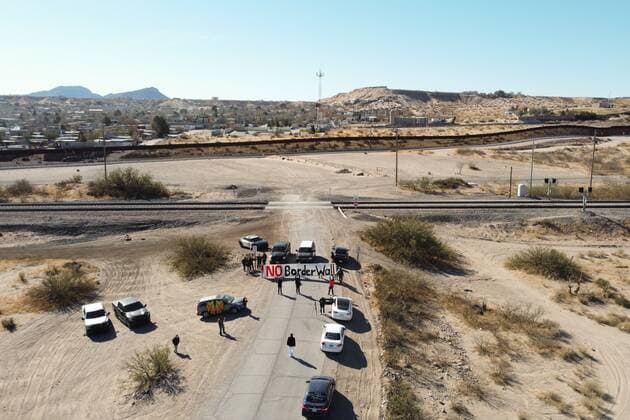 Aerial view today from a drone showing the caravan against Trump s border wall and for comprehensive immigration reform, in El Paso, Texas EE.UU. 5 December 2020. With a caravan of just over 60 cars that began in the state of New Mexico, passed through the border wall and ended in El Paso (Texas), the Border Network for Human Rights (BNHR) launched the campaign 2021 Immigration Reform Now ! . The goal is to pressure the incoming administration of President-elect Joe Biden to pass immigration reform in the United States once and for all. Campaign for immigration reform launched in Texas with border caravan !ACHTUNG: NUR REDAKTIONELLE NUTZUNG!  Copyright: xJesúsxRosalesx AME3413 20201206-637428173470539609