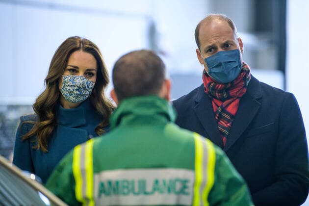 . 07 12 2020. Edinburgh, United Kingdom. Prince William and Kate Middleton, the Duke and Duchess of Cambridge, during a visit to the Scottish Ambulance Service in Newbridge, near Edinburgh, Scotland, United Kingdom, on the first full day of their Royal Train tour of the UK.  xi-Imagesx xPoolx IIM-21879-0034