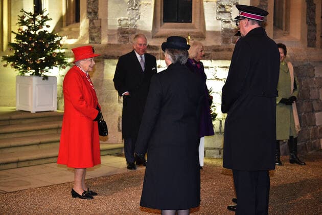 . 08 12 2020. Windsor , United Kingdom. Queen Elizabeth II , Prince of Wales and Camilla, the Duchess of Cornwall, with Prince William and Kate Middleton, the Duke and Duchess of Cambridge at Windsor Castle, United Kingdom. The Royals thanked local volunteers and key workers following the end of Will & KateÕs Royal Train tour of the UK.  xPoolx xi-Imagesx IIM-21894-0009