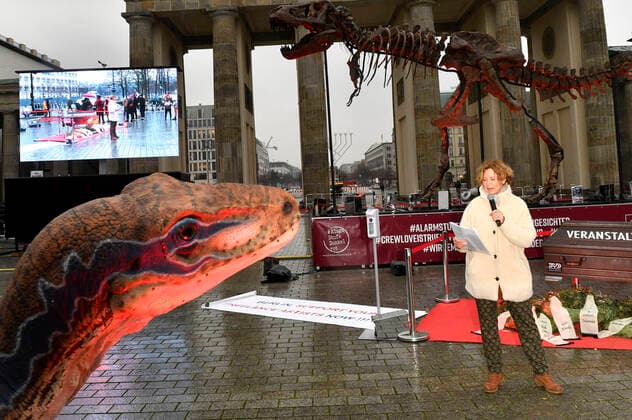 Marion Kracht at the vigil to save the event industry from the action alliance Alarmstufe Dunkelrot at the Brandenburg Gate Berlin, 09 12 2020 Foto:xF.xKernx xFuturexImage
