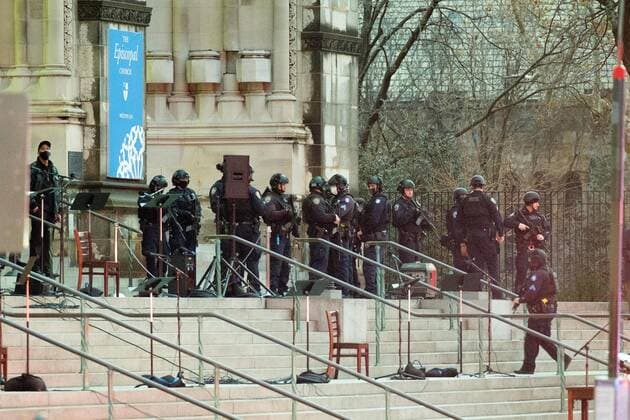 December 13, 2020, Manhattan, New York, United States of America: Police respond after a shooting incident outside the Cathedral of Saint John the Divine on West 112th Street and Amsterdam Avenue in Manhattan, New York City on Sunday, December 13, 2020. Manhattan United States of America - ZUMAm67_ 20201213_zaf_m67_143 Copyright: xGardinerxAndersonx