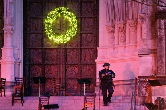 December 13, 2020, Manhattan, New York, United States of America: Police respond after a shooting incident outside the Cathedral of Saint John the Divine on West 112th Street and Amsterdam Avenue in Manhattan, New York City on Sunday, December 13, 2020. Manhattan United States of America - ZUMAm67_ 20201213_zaf_m67_153 Copyright: xGardinerxAndersonx