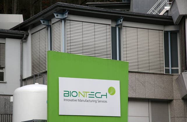18 12 2020, BioNTech plant in Idar Oberstein, Rhineland-Palatinate, A company headquarters of the vaccine manufacturer 18 12 2020, BioNTech plant in Idar Oberstein 18 12 2020, BioNTech plant in Idar Oberstein
