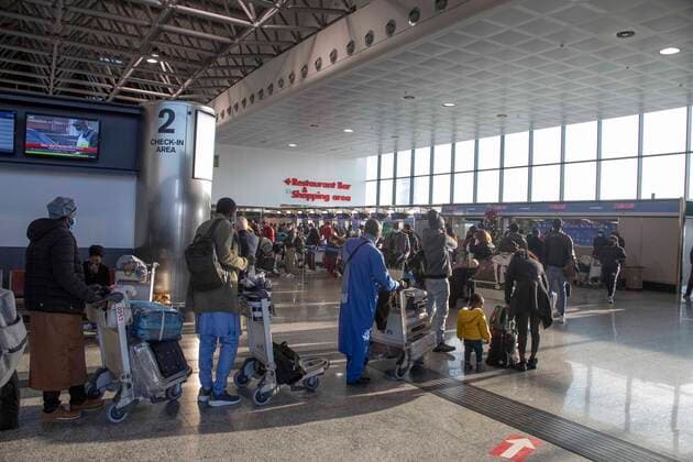 Milan - Malpensa Airport, early Christmas exodus in anticipation of the new travel restrictions due to the covid-19 health emergency Editorial Usage Only  Copyright: xDAVIDExCANELLAx xIPAx
