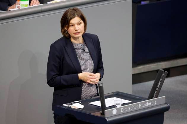 Manuela Rottmann at the 202 session of the German Bundestag in the Reichstag building Berlin, 17 12 2020 Foto:xC.xHardtx xFuturexImage