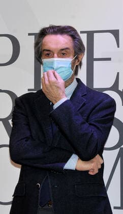 photo ipp clemente marmorino milan 21 12 2020 rosa camuna award 2020 in the photo the president of the lombardy region attillo fontana rosa camuna award  0