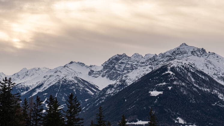 21 12 2020 li ski resort, ski center Schlick 2000, Stubai Alps, Tyrol, Austria winter landscape mountain, mountains in winter Alps evening atmosphere winter solstice