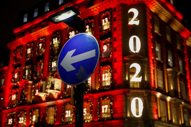 (201223) -- LONDON, Dec. 23, 2020 -- The facade of the Fortnum and Mason food store is seen decorated in the style of an Advent calendar in London, Britain, Dec. 22, 2020. ) BRITAIN-LONDON-BUILDING-ADVENT CALENDAR HanxYan 