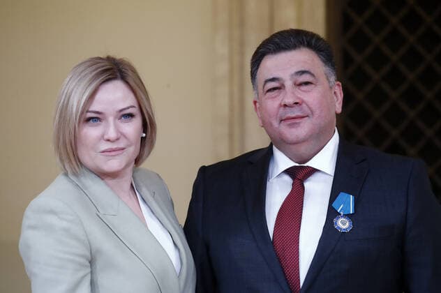 MOSCOW, RUSSIA - DECEMBER 24, 2020: Russia s Culture Minister Olga Lyubimova (L) and Russian National Museum of Music general director Mikhail Bryzgalov awarded an Order of Honor during a ceremony at the Beethoven Concert Hall of the Bolshoi Theater. Artyom Geodakyan TASS  TS0F2B3B
