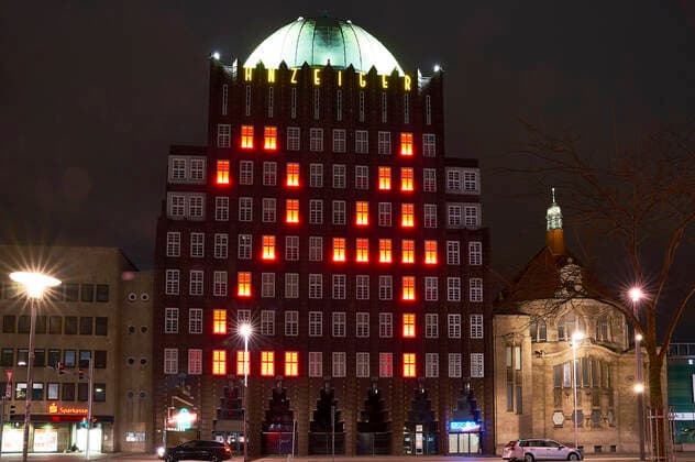 Advent calendar at the Anzeiger tower at the Steintor Hanover, 24 12 2020 Foto:xU.xStammx xFuturexImage