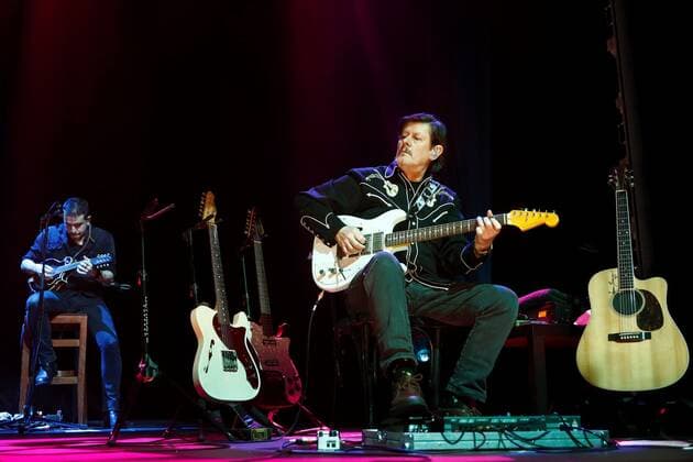 Ramo Arroyo of Spanish music band Los Secretos performs during the band s concert at Nuevo Alcala theater in Madrid, Spain, 26 December 2020. Los Secretos in concert in Madrid !ACHTUNG: NUR REDAKTIONELLE NUTZUNG!  Copyright: xMariscalx GRAF1886 20201226-637446128183272386