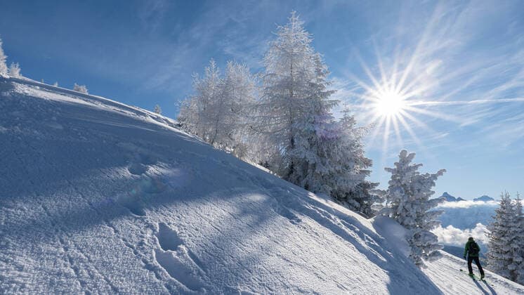 26 12 2020 summit path Patscherkofel, Tyrol, Austria winter, winter landscape, snow snowy trees in the mountains mountain alps high mountain forest, forest mountain trail hiking trail ascent tourers on winter hiking trail ski touring ski touring ski touring ski touring ski touring ski touring