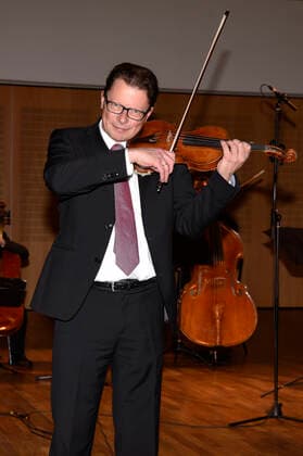 Winfried Grabe at the streaming recordings of the New Years Eve concert of Ensemble Haar in the Bürgersaal Haar, 29 12 2020 Foto:xS.xAdamx xFuturexImage