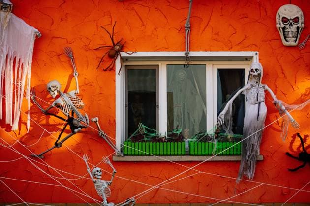 Walschleben , 281019 , Das Halloween-Haus von Walschleben Im Bild: Das Grusel-Haus von Versicherungskaufmann Mario Leicht (54) *** Walschleben , 281019 , The Halloween House of Walschleben In the picture The creepy house of insurance salesman Mario Leicht 54